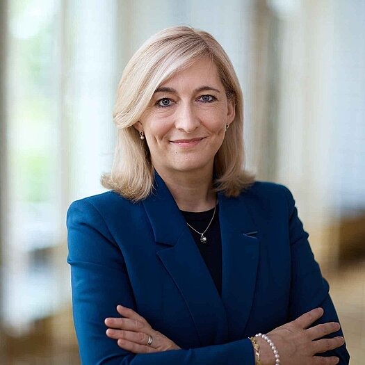 Portrait Gesundheitsministerin Nina Warken